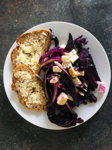 Rundes Brot selbstgebacken