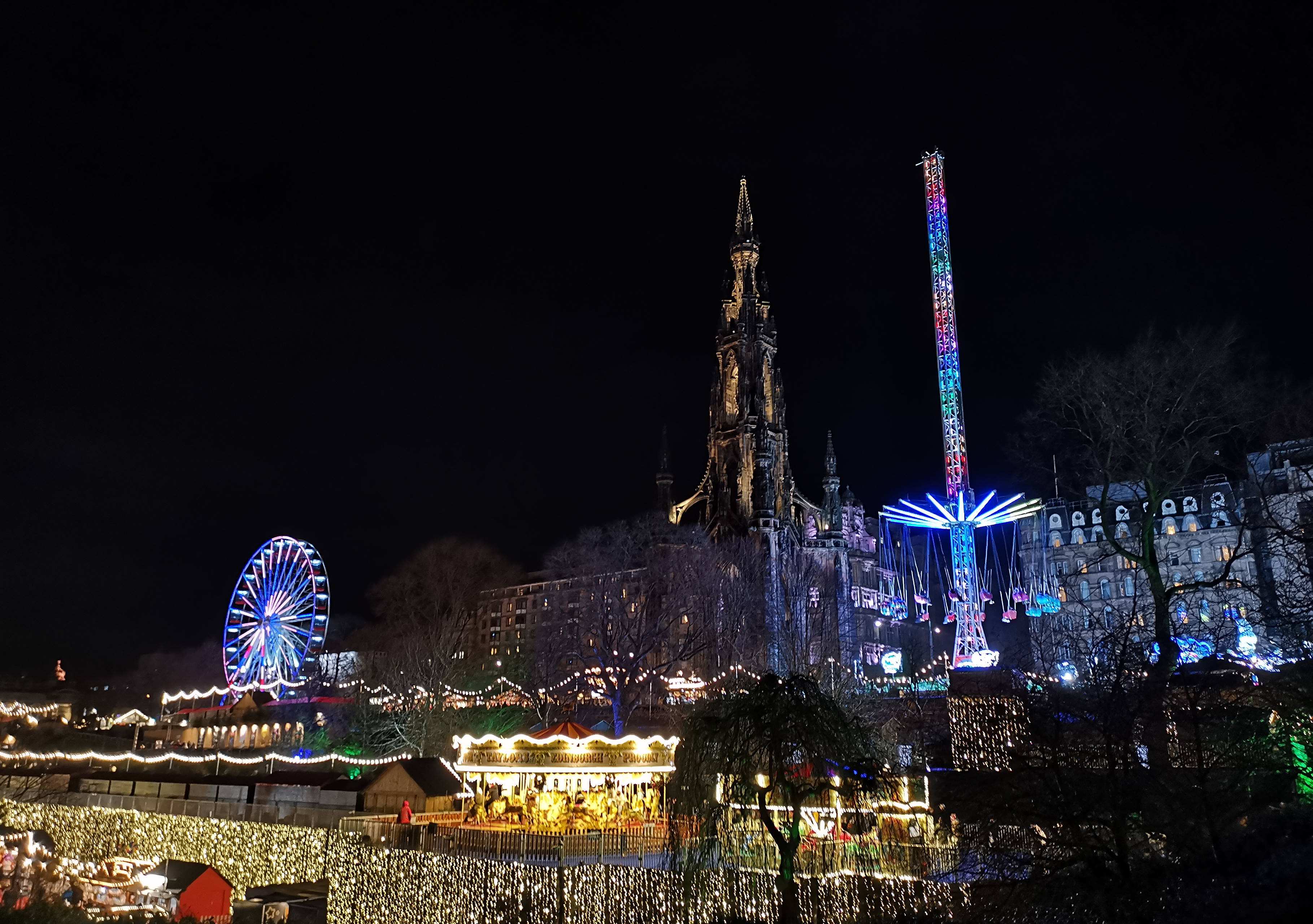 Edinburgh at night