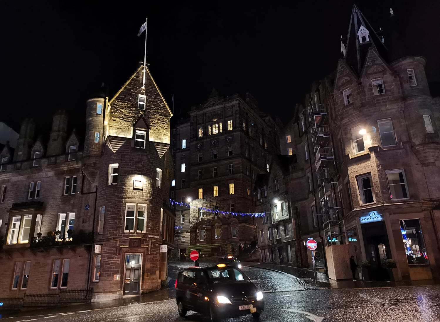 Edinburgh at night