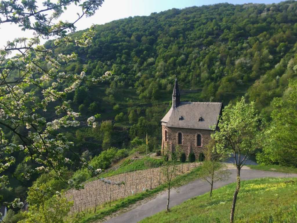 Kirche bei Lorch Rheingau