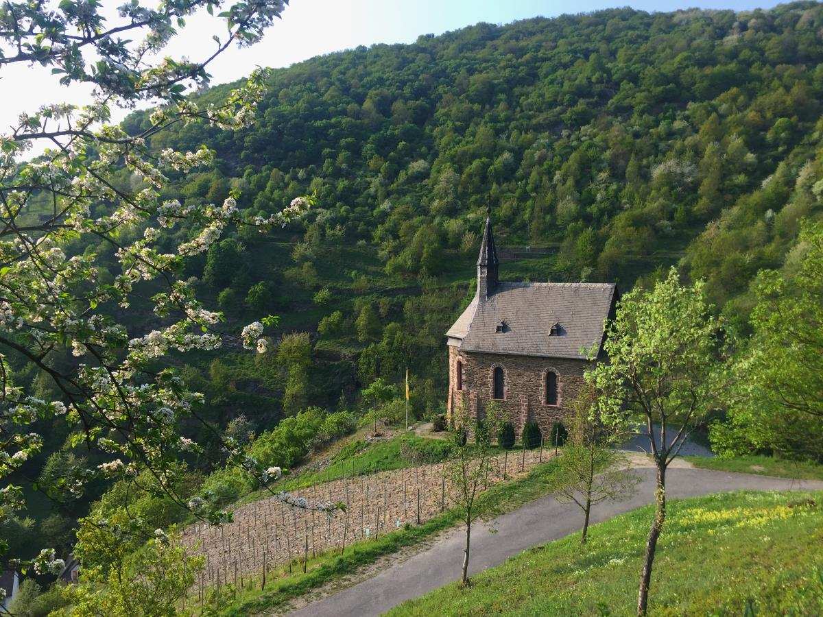 Kirche bei Lorch Rheingau