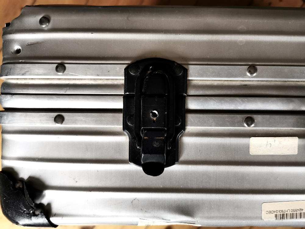 Rimowa Koffer Aluminium Detail